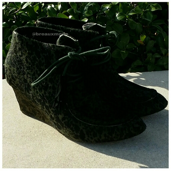 [7.5] Rebecca Minkoff - Mia Wedge Ankle Bootie - Picture 4 of 4